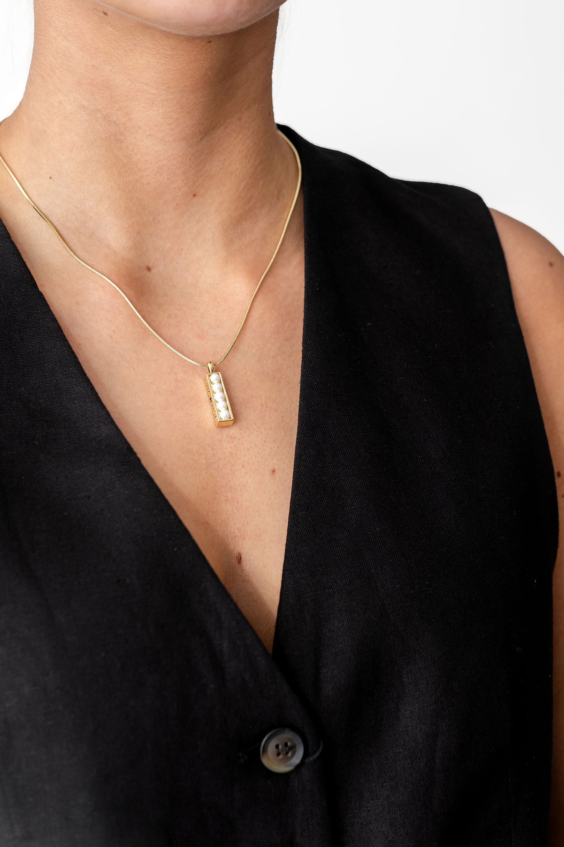 Mila Halsband