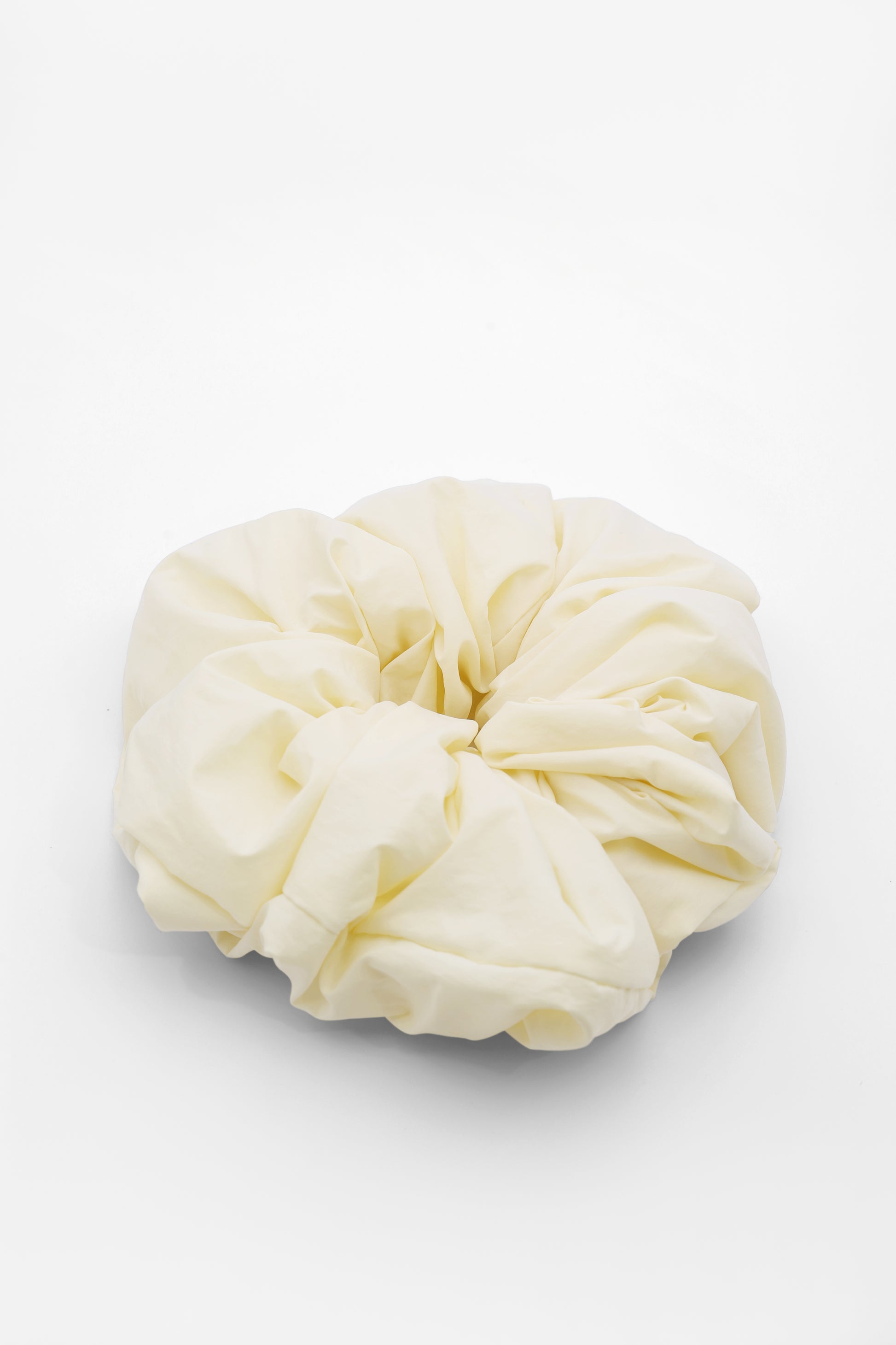 Ellie Överdimensionerad Scrunchie Krämfärgad