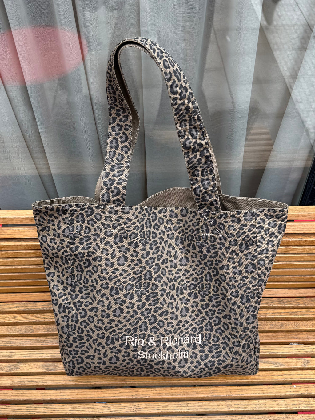 RR Reversible Tote