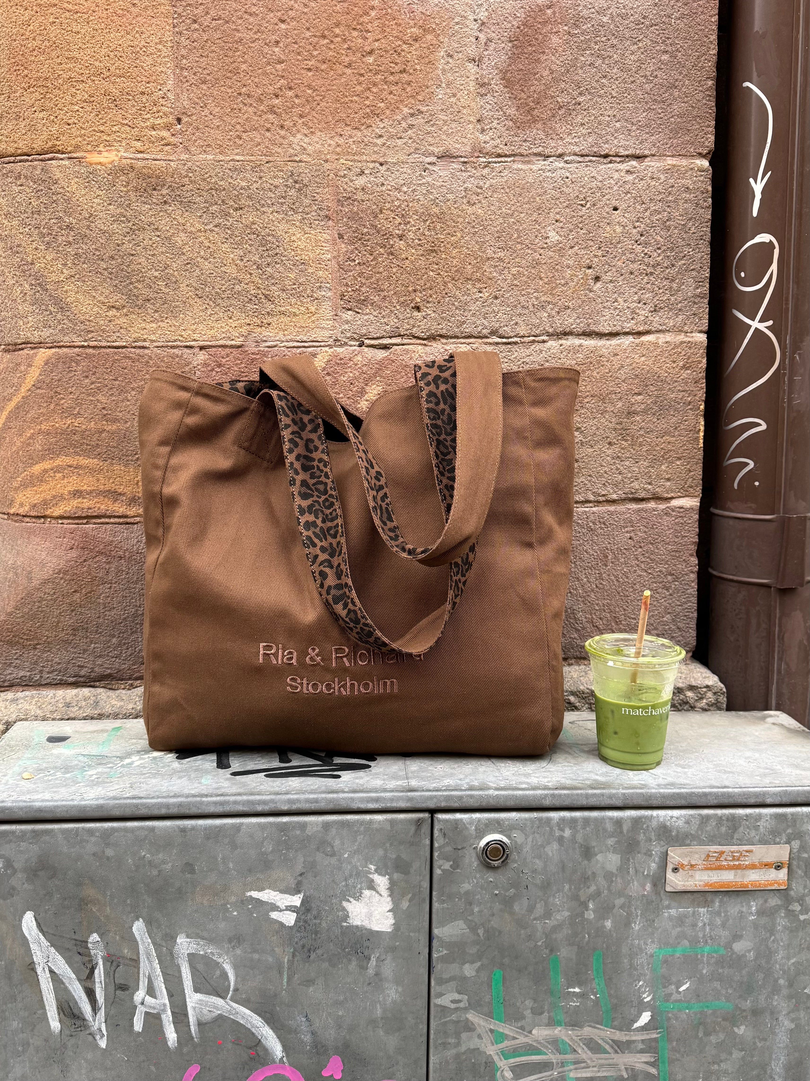 RR Reversible Tote