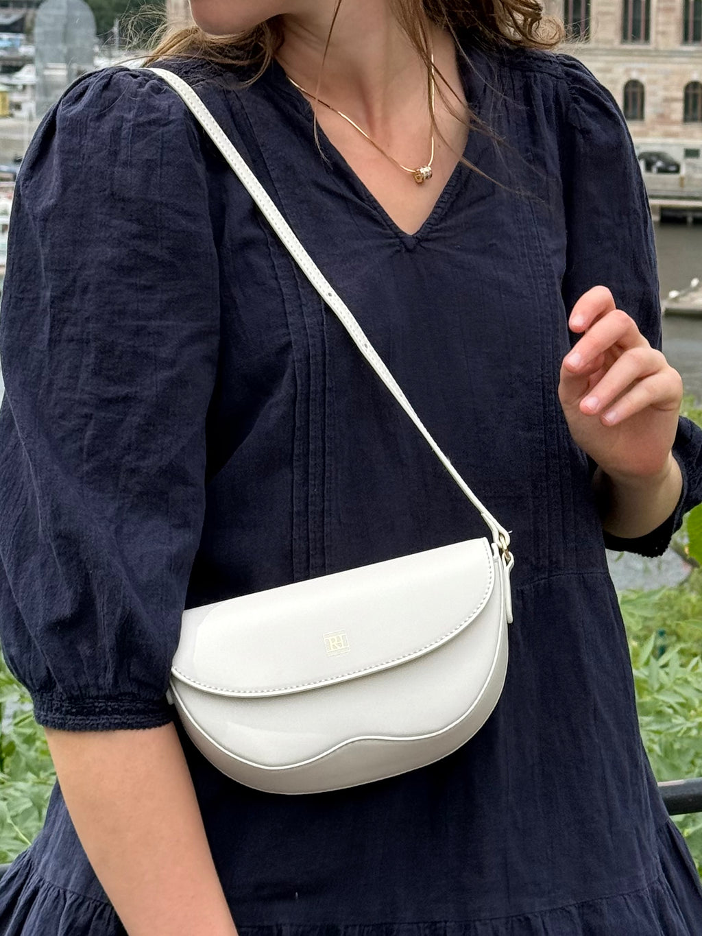 Enya Shoulder Bag